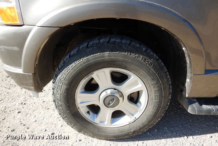 image for item KJ9532 2002 Ford Explorer  SUV