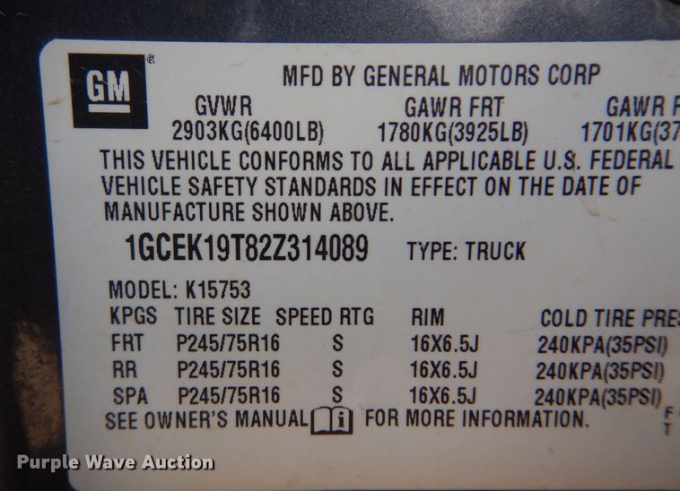 image for item KJ9533 2002 Chevrolet Silverado 1500  Ext. Cab pickup truck