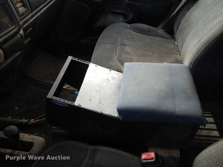 image for item KJ9534 2002 Chevrolet Silverado 1500  Ext. Cab pickup truck