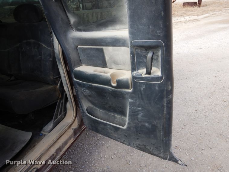 image for item KJ9534 2002 Chevrolet Silverado 1500  Ext. Cab pickup truck