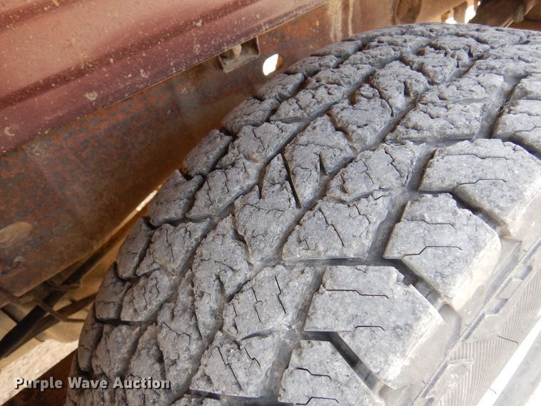 image for item KJ9534 2002 Chevrolet Silverado 1500  Ext. Cab pickup truck