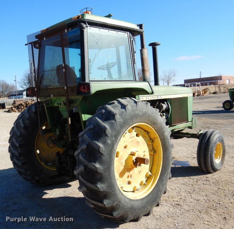 image for item KJ9535 1974 John Deere 4430  tractor
