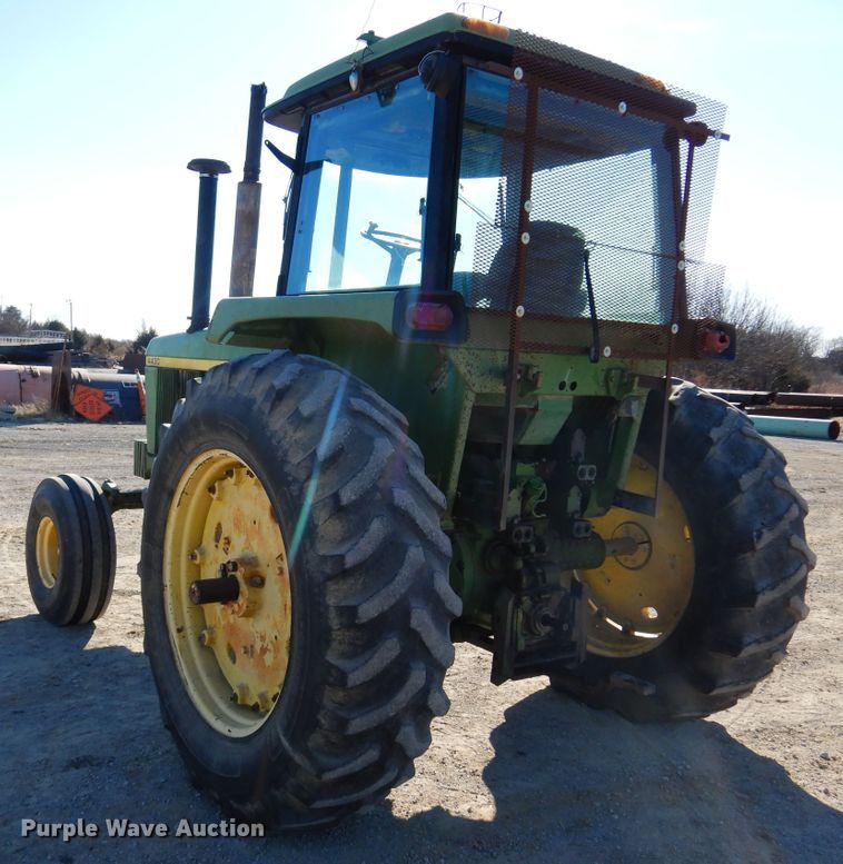 image for item KJ9535 1974 John Deere 4430  tractor