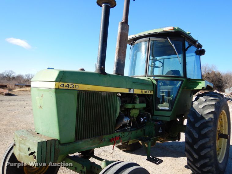 image for item KJ9535 1974 John Deere 4430  tractor
