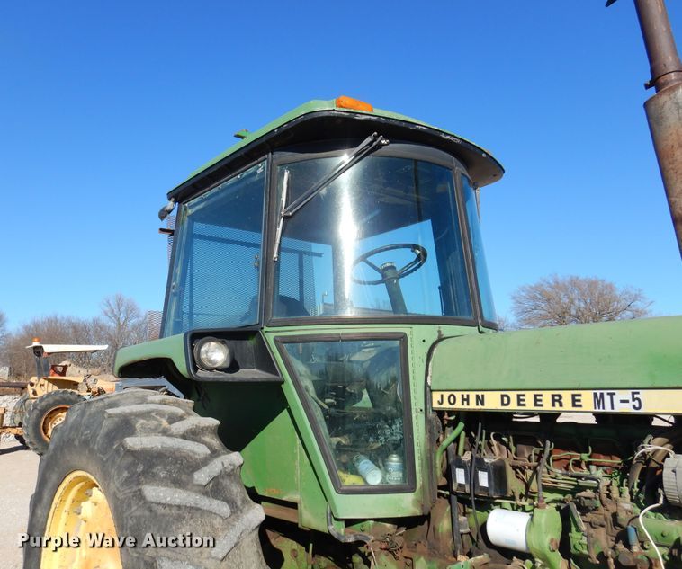 image for item KJ9535 1974 John Deere 4430  tractor