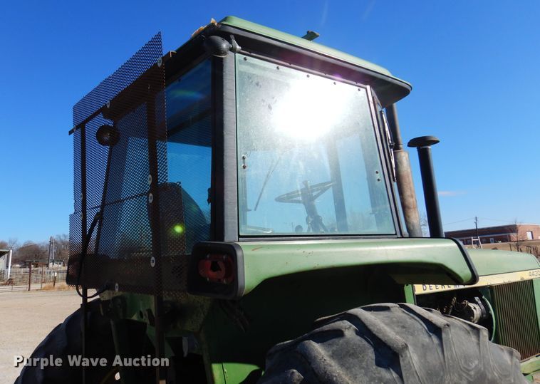 image for item KJ9535 1974 John Deere 4430  tractor