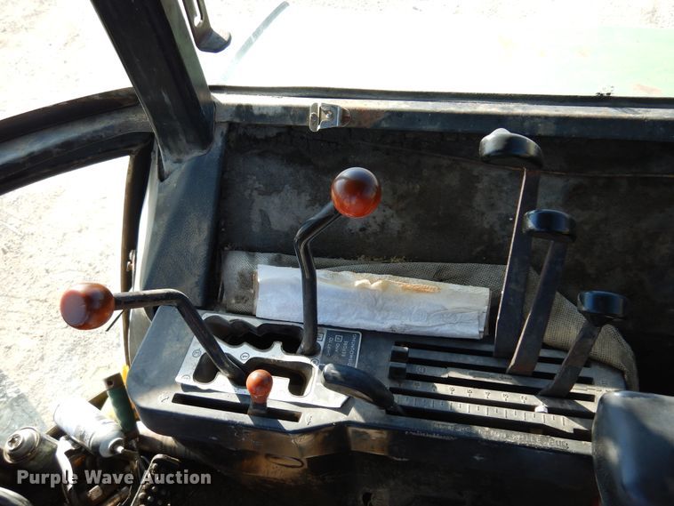 image for item KJ9535 1974 John Deere 4430  tractor