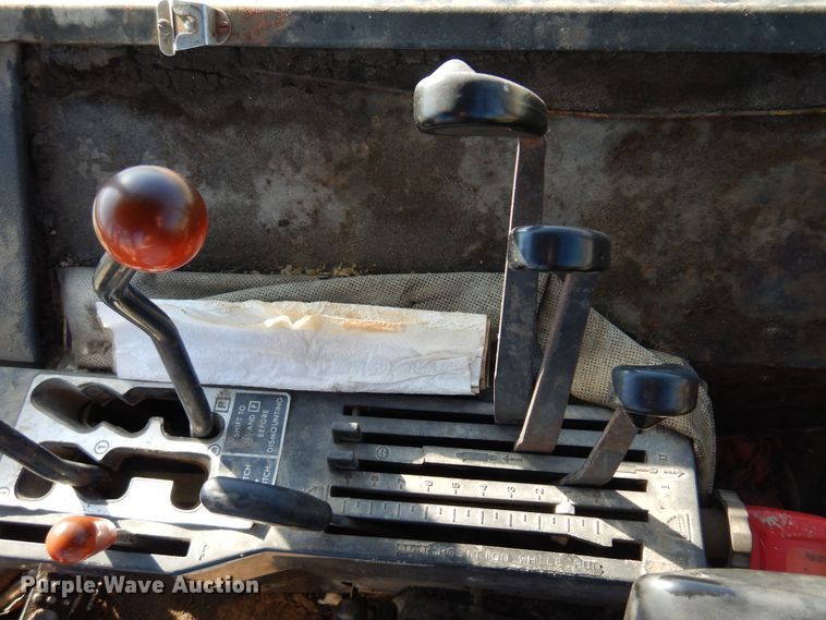 image for item KJ9535 1974 John Deere 4430  tractor