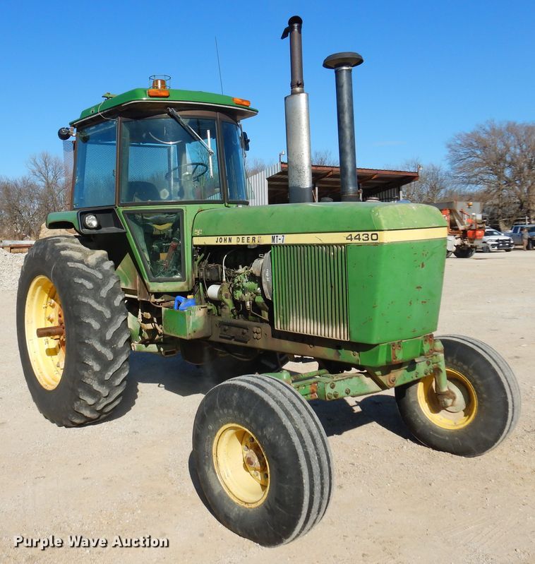 image for item KJ9536 1977 John Deere 4430  tractor