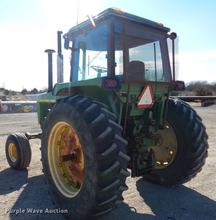 image for item KJ9536 1977 John Deere 4430  tractor
