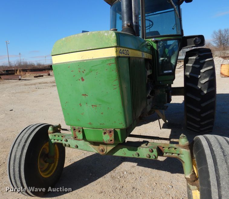 image for item KJ9536 1977 John Deere 4430  tractor