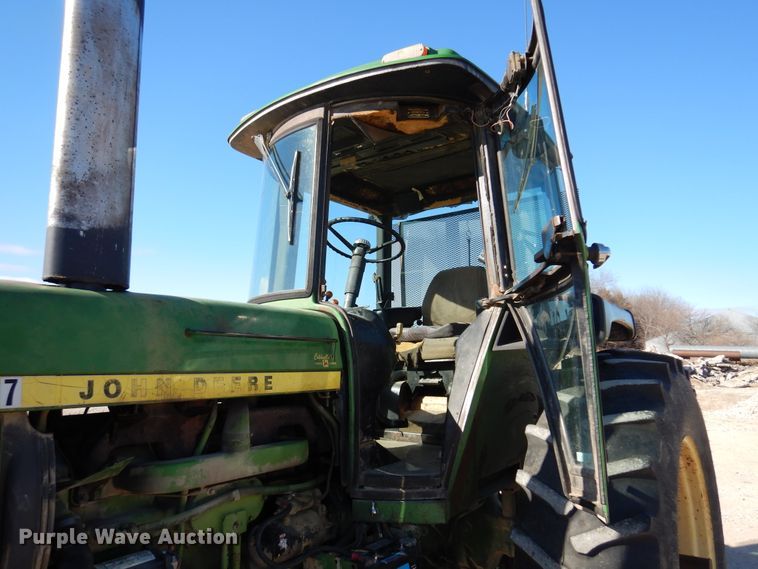 image for item KJ9536 1977 John Deere 4430  tractor