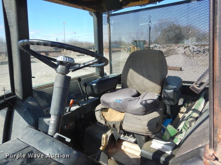 image for item KJ9536 1977 John Deere 4430  tractor