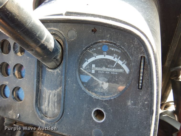 image for item KJ9536 1977 John Deere 4430  tractor