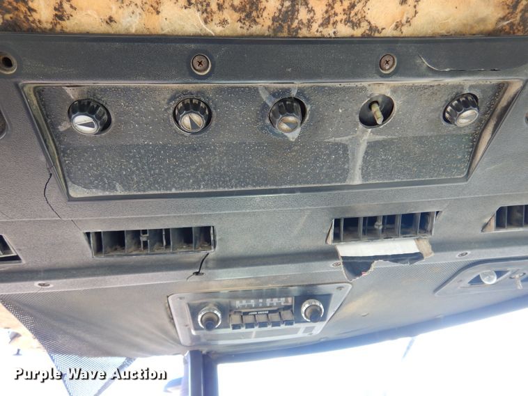 image for item KJ9536 1977 John Deere 4430  tractor