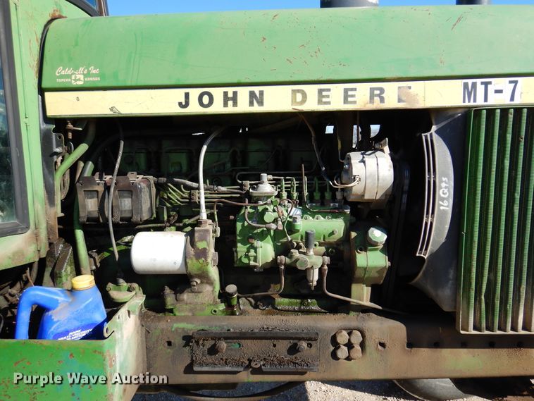 image for item KJ9536 1977 John Deere 4430  tractor