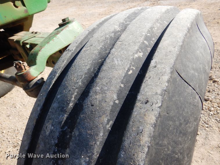 image for item KJ9536 1977 John Deere 4430  tractor