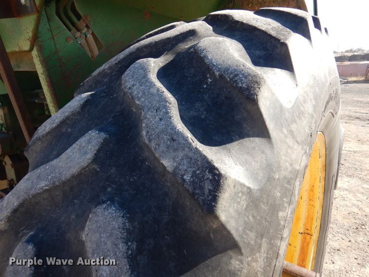 image for item KJ9536 1977 John Deere 4430  tractor