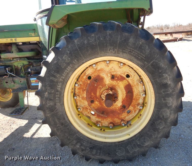 image for item KJ9536 1977 John Deere 4430  tractor