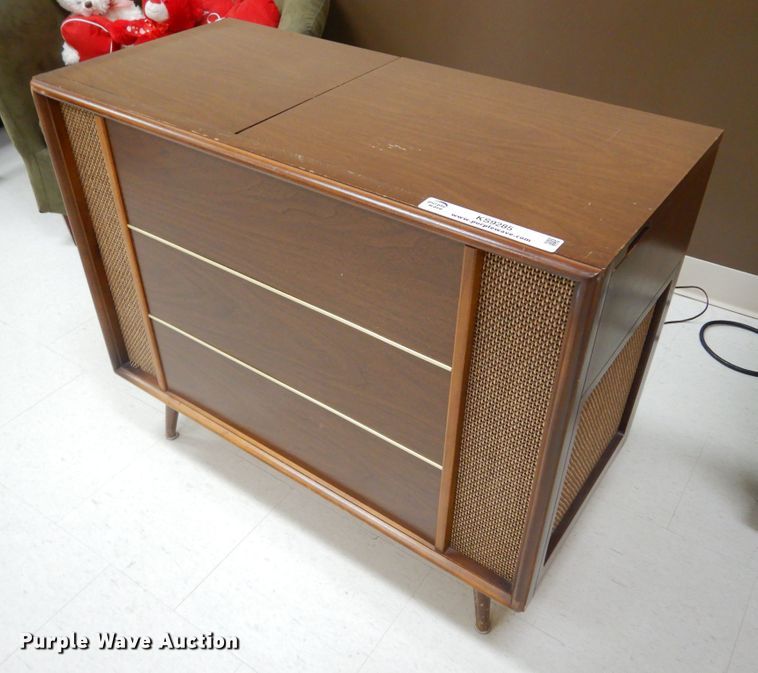 image for item KS9285 Record player