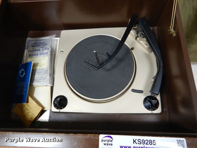 image for item KS9285 Record player
