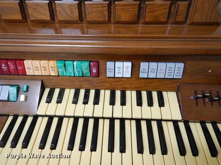 image for item KS9286 Wurlitzer organ