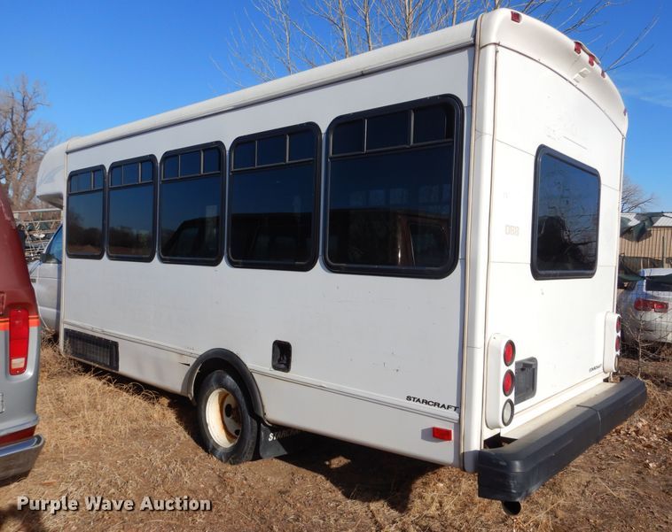 image for item KS9287 2003 Ford E450 Starcraft  shuttle bus