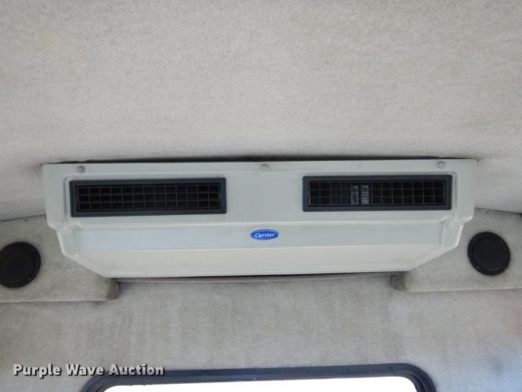 image for item KS9287 2003 Ford E450 Starcraft  shuttle bus