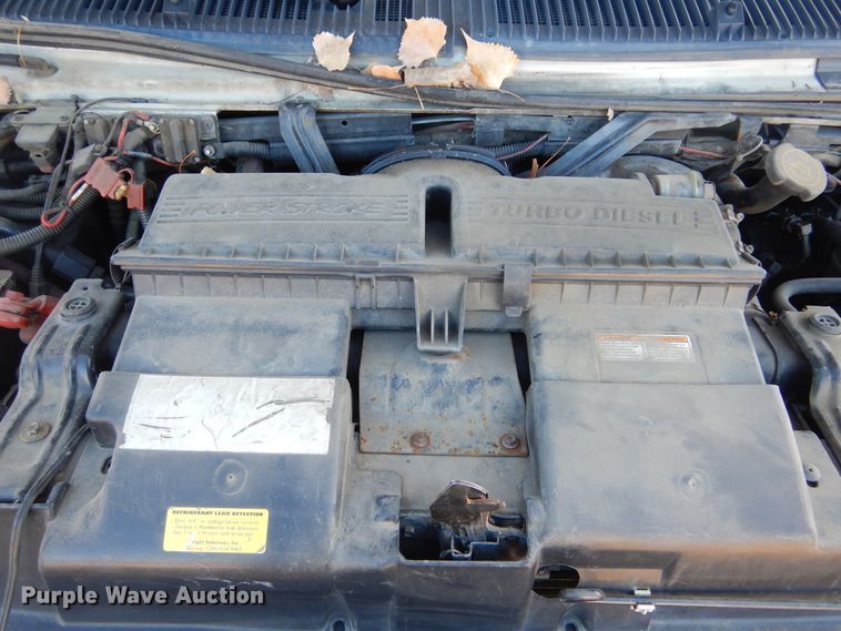 image for item KS9287 2003 Ford E450 Starcraft  shuttle bus