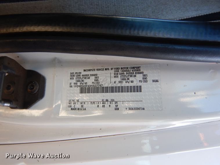 image for item KS9287 2003 Ford E450 Starcraft  shuttle bus