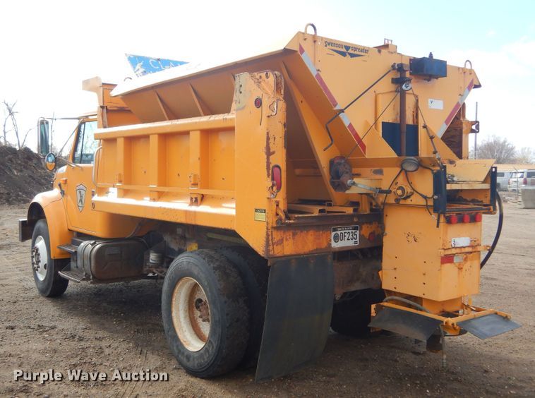 image for item MX9798 1991 International 4900  dump truck