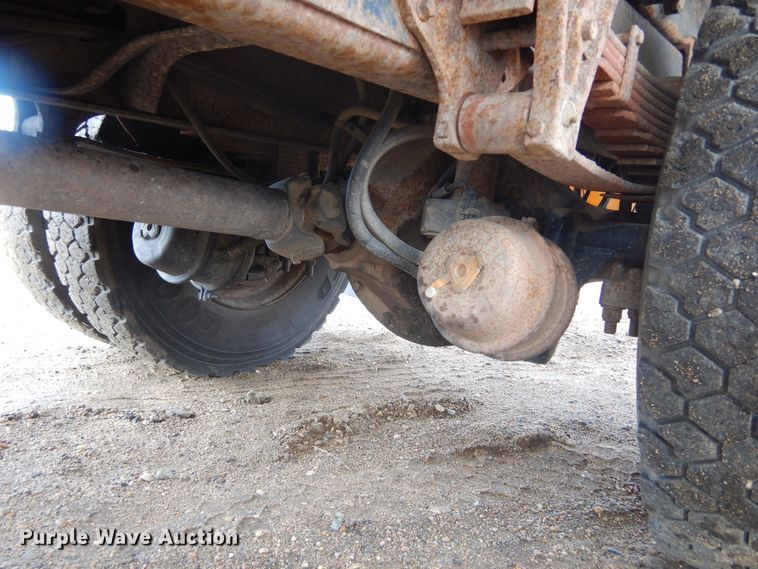 image for item MX9798 1991 International 4900  dump truck