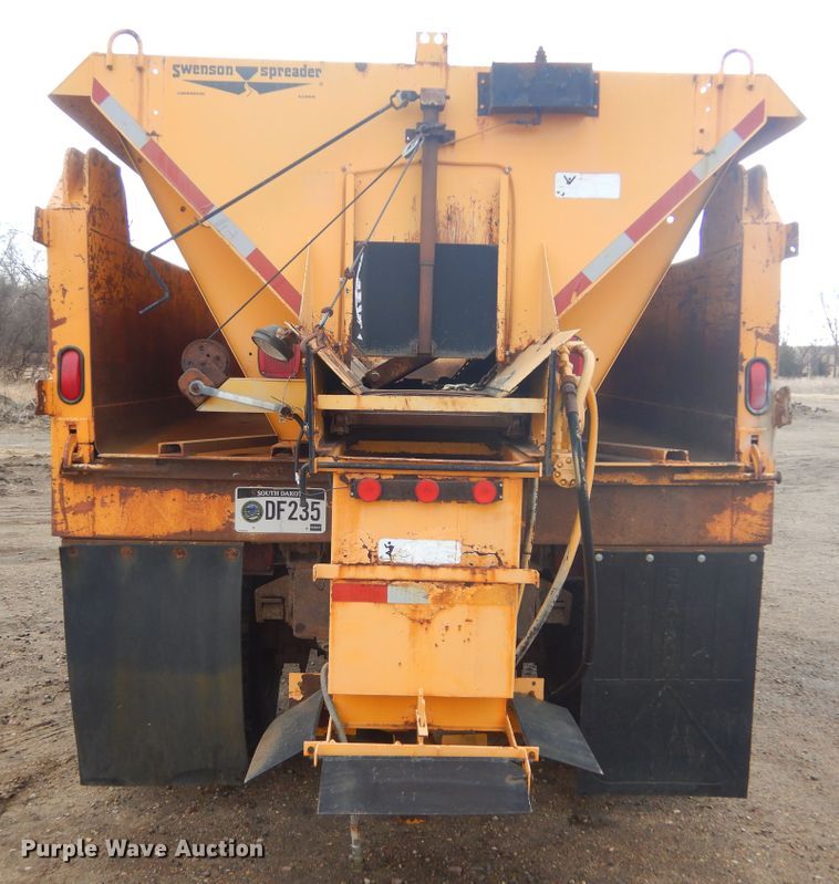 image for item MX9798 1991 International 4900  dump truck