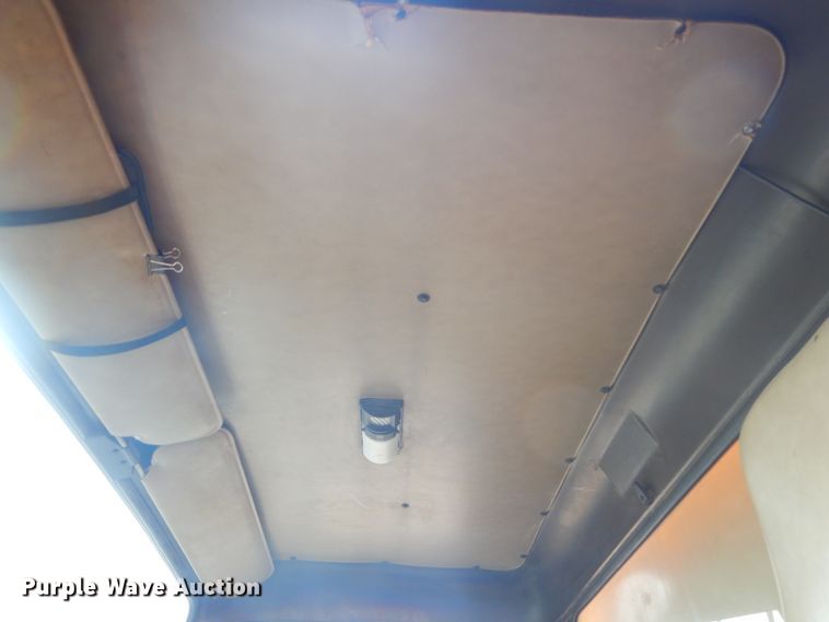 image for item MX9798 1991 International 4900  dump truck