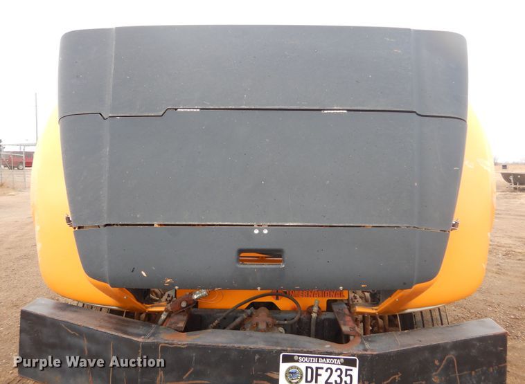 image for item MX9798 1991 International 4900  dump truck