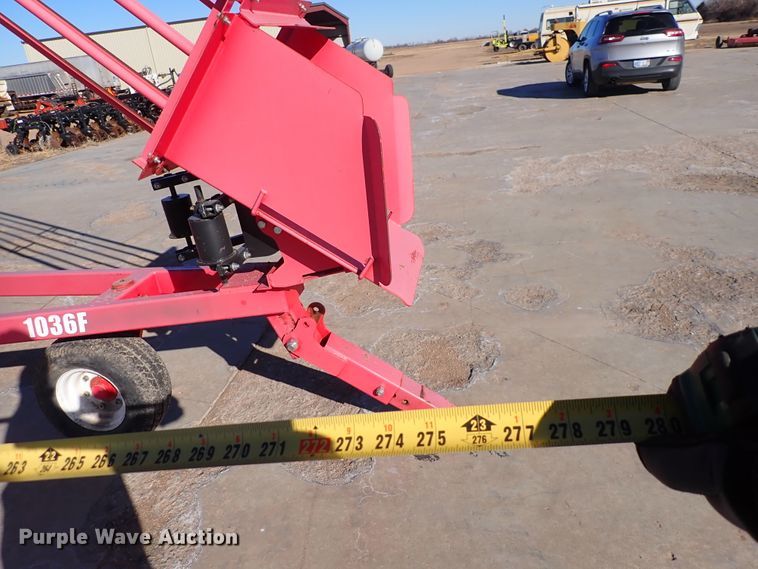 image for item DC4093 Kuhn 1036F  bale accumulator