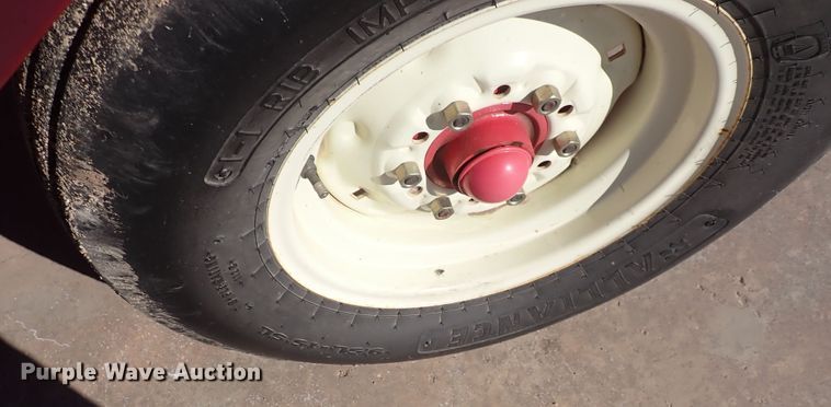 image for item DC4093 Kuhn 1036F  bale accumulator