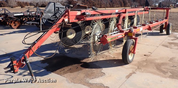 image for item DC4096 H&S 14/16  hay rake