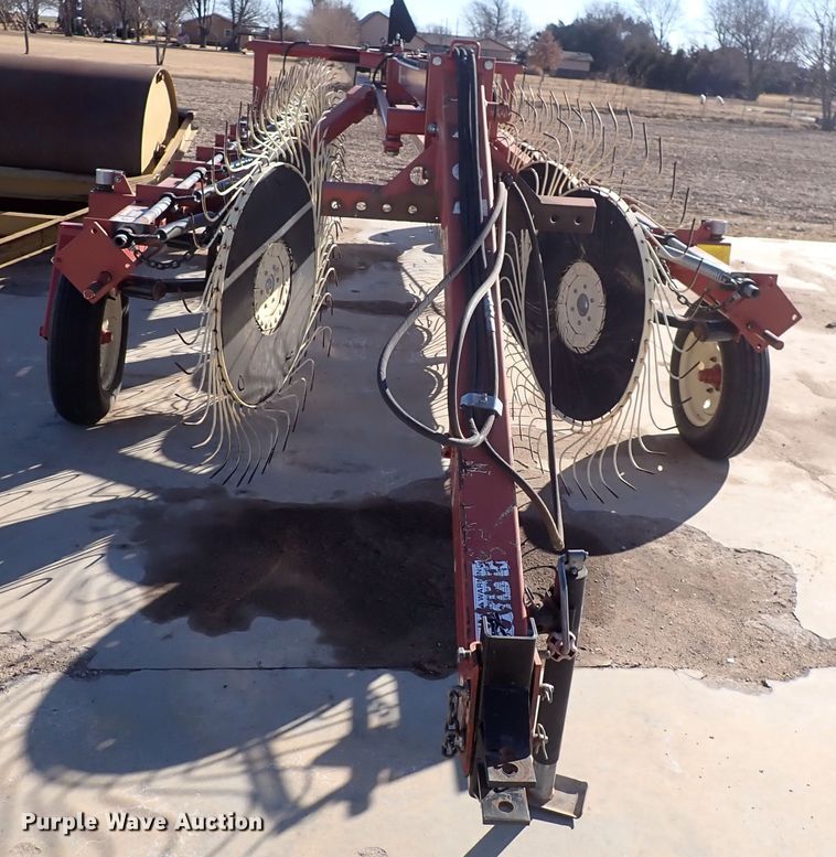 image for item DC4096 H&S 14/16  hay rake