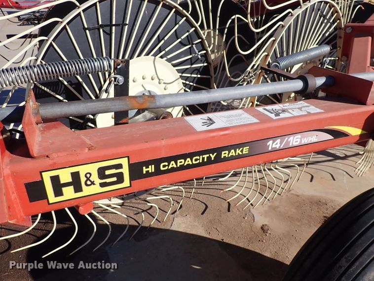 image for item DC4096 H&S 14/16  hay rake