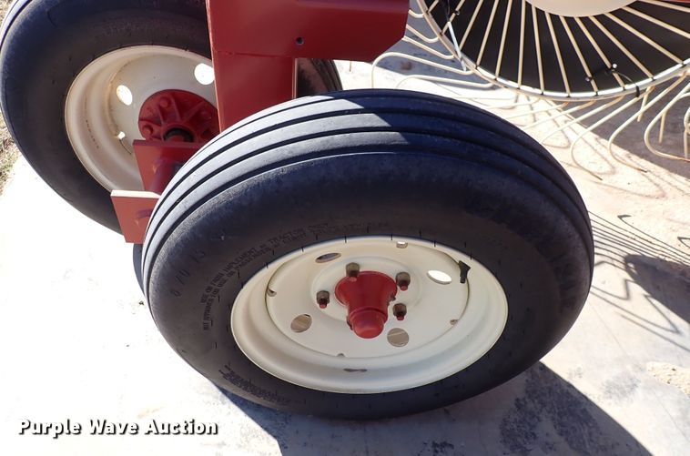 image for item DC4096 H&S 14/16  hay rake