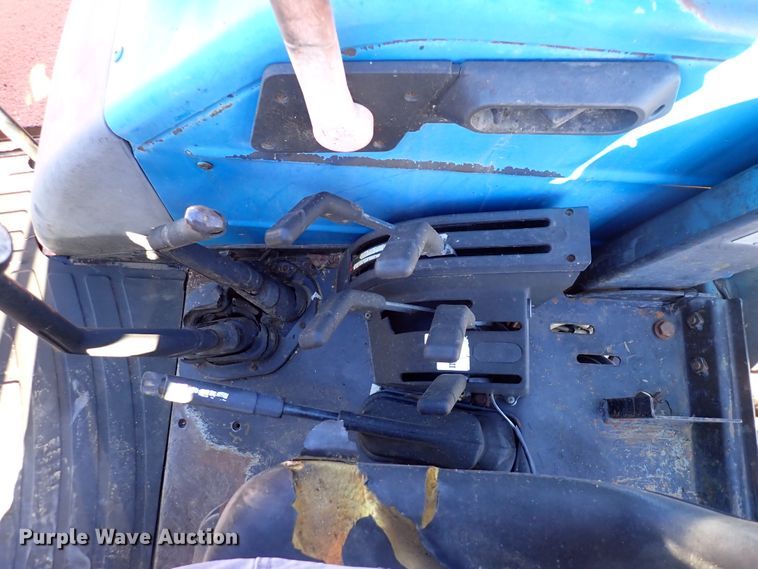 image for item DC4098 New Holland 4835  tractor