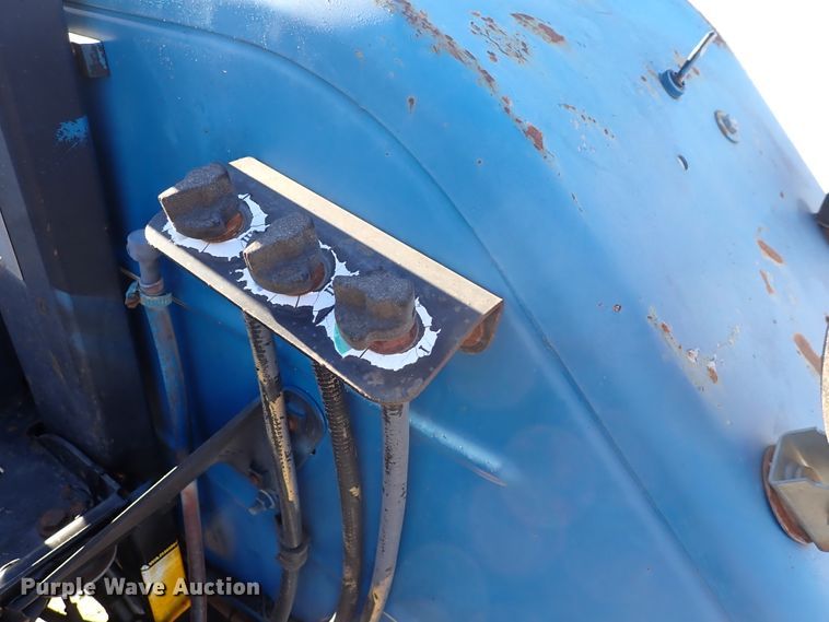 image for item DC4098 New Holland 4835  tractor