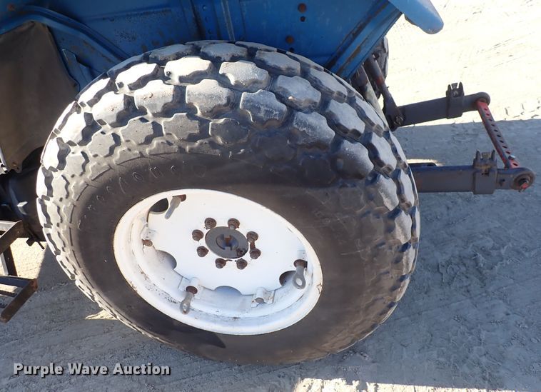 image for item DC4098 New Holland 4835  tractor