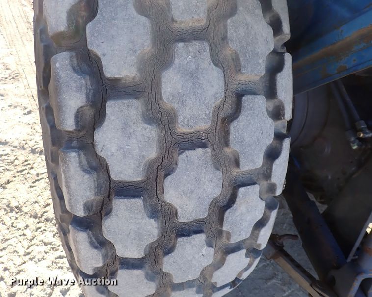 image for item DC4098 New Holland 4835  tractor