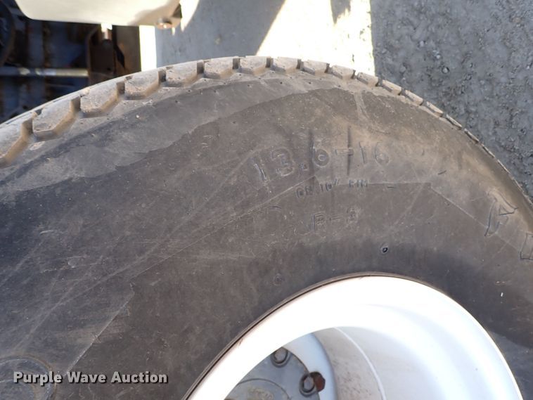 image for item DC4098 New Holland 4835  tractor