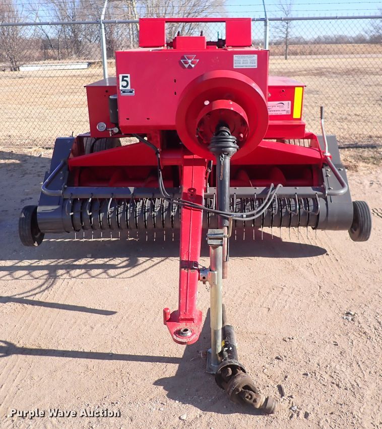 image for item DC4099 Hesston 1839  small square baler