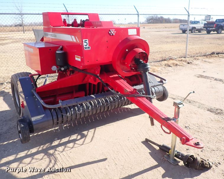 image for item DC4099 Hesston 1839  small square baler