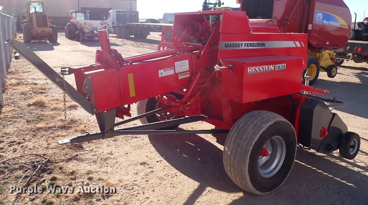 image for item DC4099 Hesston 1839  small square baler