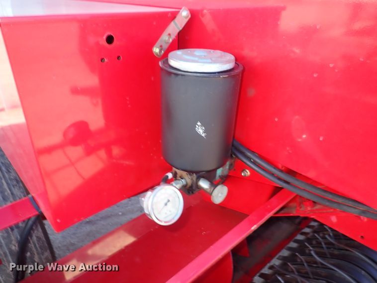 image for item DC4099 Hesston 1839  small square baler